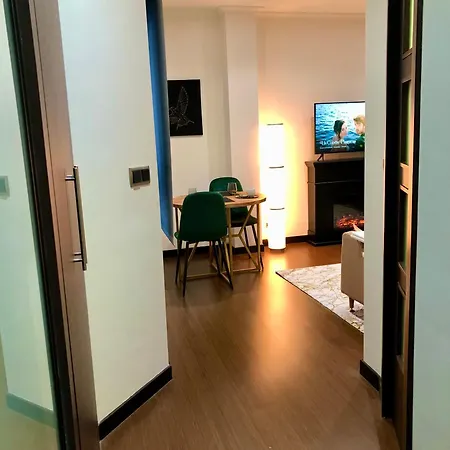 Apartment Centrico Con Garaje Privado