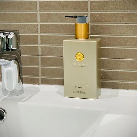 Apartment Centrico Con Garaje Privado
